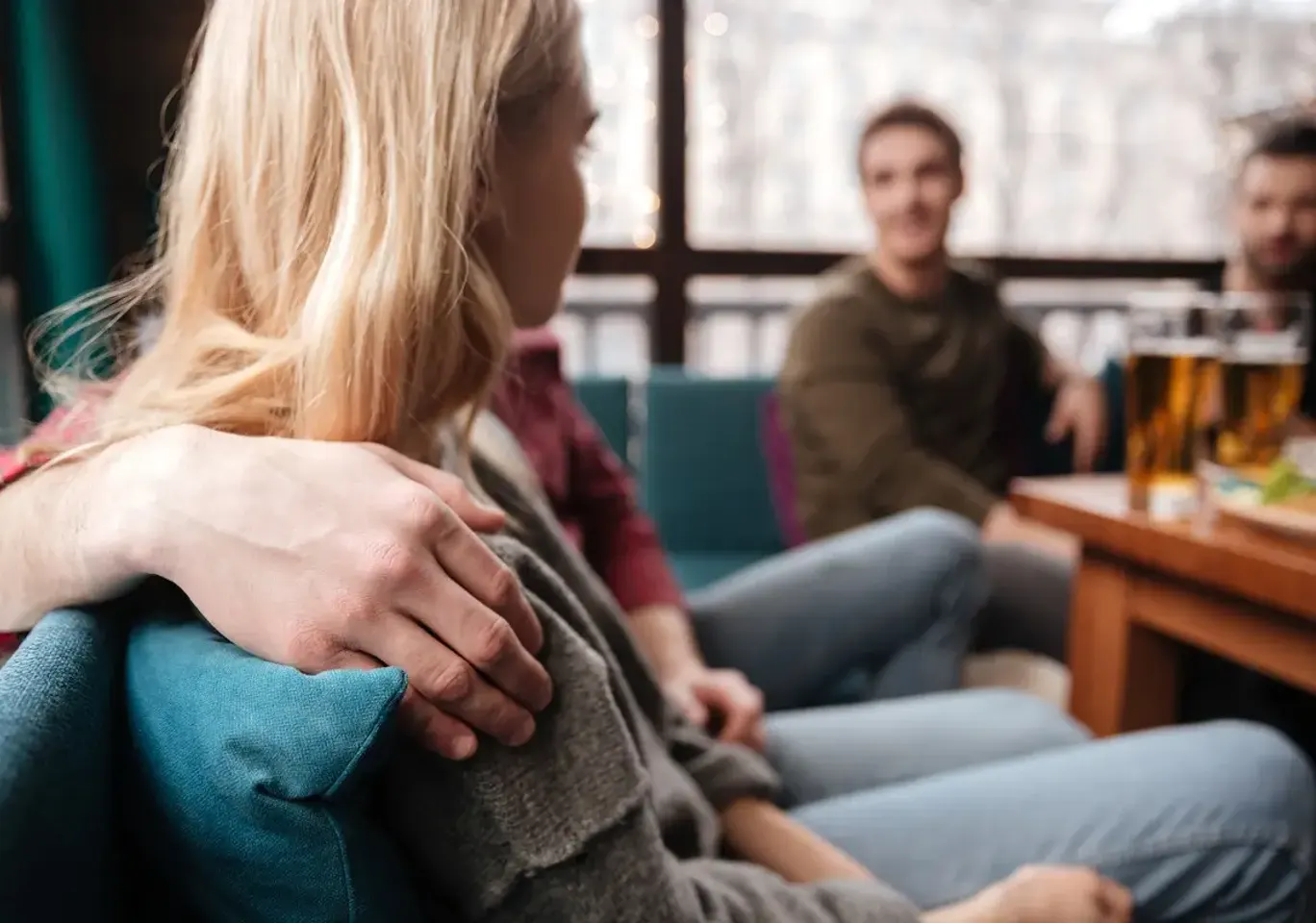 Terapia uzależnień Szczecin: wsparcie bliskich podczas spotkania